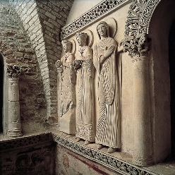 Tempietto Longobardo: Vista d'Insieme